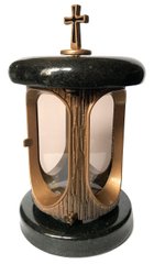 Lampy wykonane z granitu Gabro na pomniku, kolor brązu