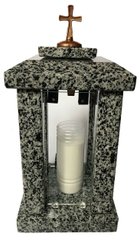 Granitowa lampka nagrobna, wykonana z granitu Pokostiwka